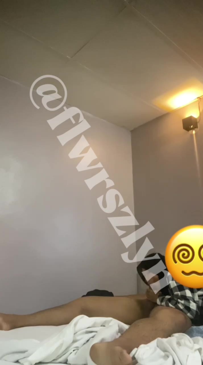 EY 2