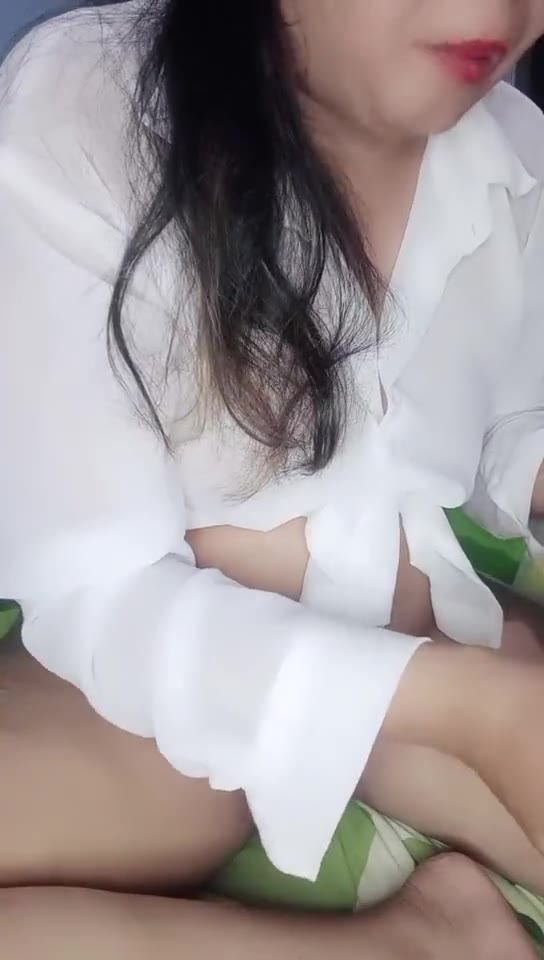 MAMI LASTRI KENA KON*OL JUMBO SAMPE NG*NTOT DALEM MEKIWW!!